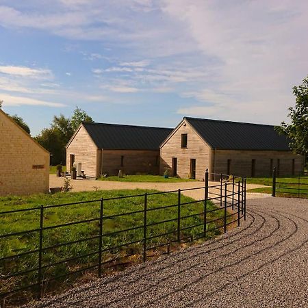 Luxury Lodge @ Ewen Barn - Private 5* Retreat ไซเร็นเซสเตอร์ ภายนอก รูปภาพ