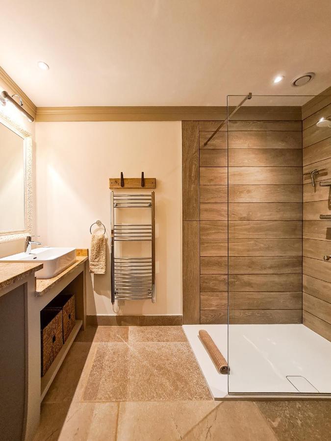 Luxury Lodge @ Ewen Barn - Private 5* Retreat ไซเร็นเซสเตอร์ ภายนอก รูปภาพ